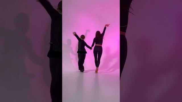 Регистрируйся на мой бесплатный мастер-класс «Вечера латины» ⬇️#танцы #латина #научитьсятанцевать смотреть онлайн