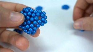 Разноцветный магнитный конструктор