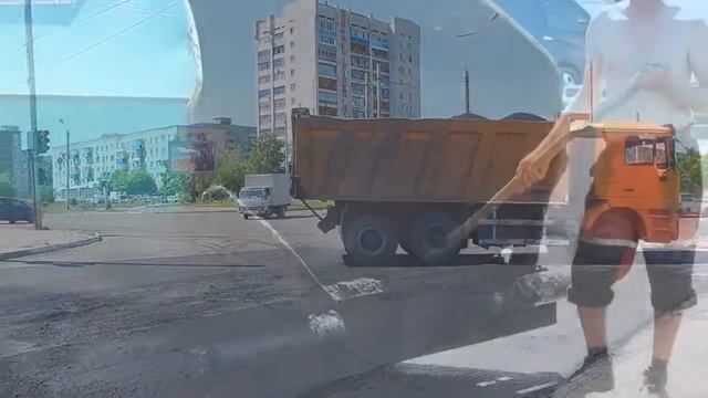 Ремонт дороги на проспекте Победы в Комсомольске 15 06 17 смотреть онлайн