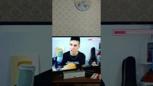 Раиль Арсланов  ютубер,певец,гитарист,баянист.Два типа людей песня для Виктора, Владимира, Виктории