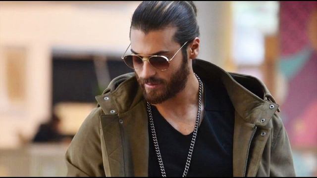 Can Yaman ritorna su Instagram e scatena il caos tra i fan! смотреть онлайн