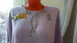 Новое украшение на мемори проволоке с бусинами Майорки.