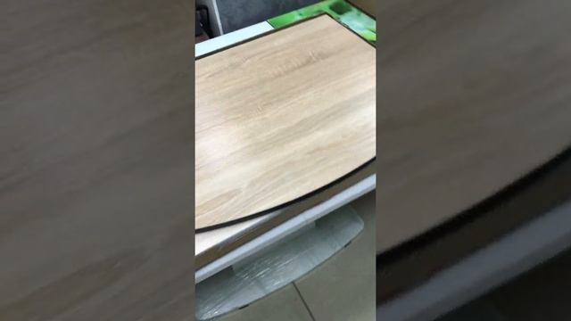 Стол ЛДСП раздвижной на прямых ногах, новый дизацн. смотреть онлайн