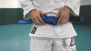 Rener Gracie on How to Tie the Belt