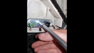 Стиральная машина Electrolux не работает, выдаёт ошибку.