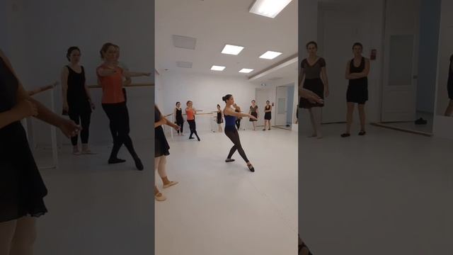 Прекрасный танец балет для взрослых и детей обучение в  Москва ballerina dance class moscow