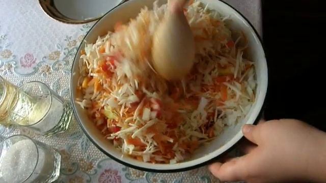 Маринованная капуста с болгарским перцем.( Очень вкусная). смотреть онлайн