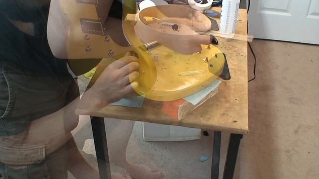 Gibson SG Stained TV Yellow: Finished смотреть онлайн