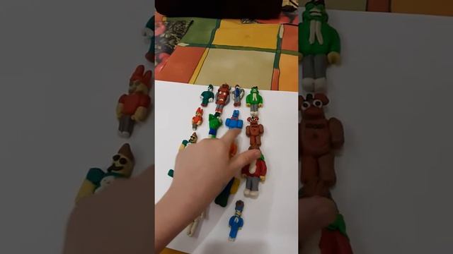 Богдан слепил из пластилина новые фигурки из игры:"Roblox". смотреть онлайн