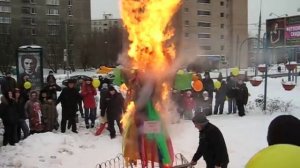 Сожжение чучела Масленицы. Праздник Масленицы.