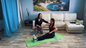 тяга с эспандером широким хватом