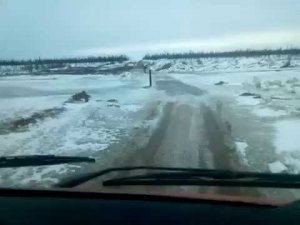 Камаз 65222 (Сайгак) преодолеваем брод, Якутия.