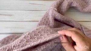 Пришиваем рукав по открытым плечам к пройме.