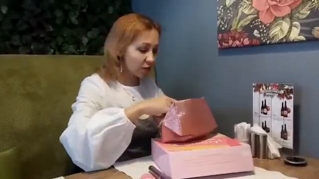 Открываю красоту и подарок от блогера смотреть онлайн