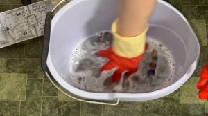 ЧИСТОЙ ТРЯПКОЙ МОЮ ПОЛЫ