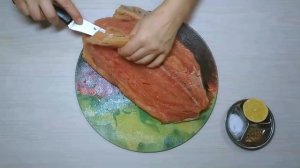 Горбуша запеченная в духовке или Как приготовить рыбу без костей!