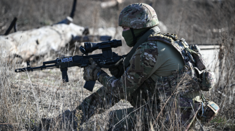 Непростая задача: бойцы спецназа зачищают позиции ВСУ в районе Кременной