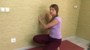 Растяжка! Наклоны у стены. Глубокие наклоны.