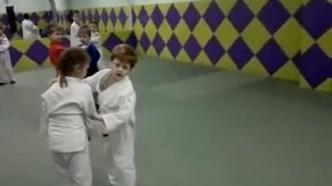 Видео1700 секция самбо дети 4-5 лет