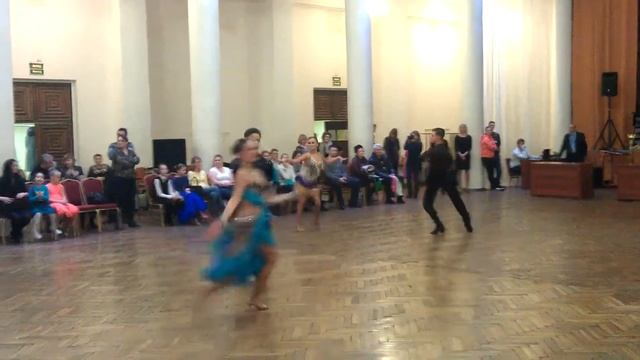 музыка и танцы смотреть онлайн