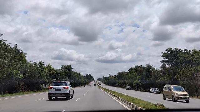 KIA Sonet HTX 2021 road trip! смотреть онлайн