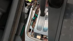 Замена лампочки подсветки на селекторе АКПП RE4RO1A