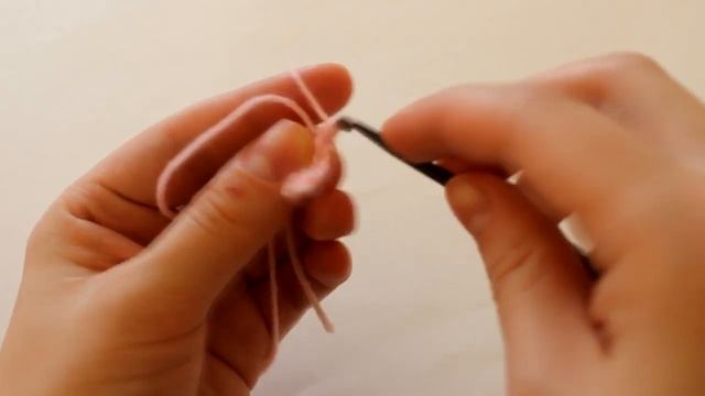 Вязание крючком для начинающих Добавление петель Crochet for beginners Adding loops смотреть онлайн