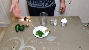 Обалденный соус из авокадо на завтрак!