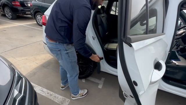 Платный осмотр  VW TIGUAN на авторынке Рустави. 14.03.2023