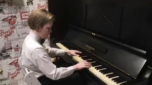 Бах... Домашняя работа.. Маленькая прелюдия до минор №2