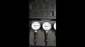 Синхронизация карбюраторов К-65 на мотоцикле "Днепр-11" самодельным прибором.