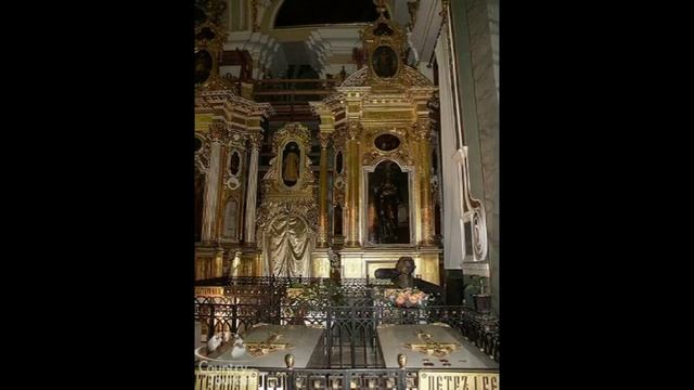 Петропавловский колокольный звон.(Чистый звук).