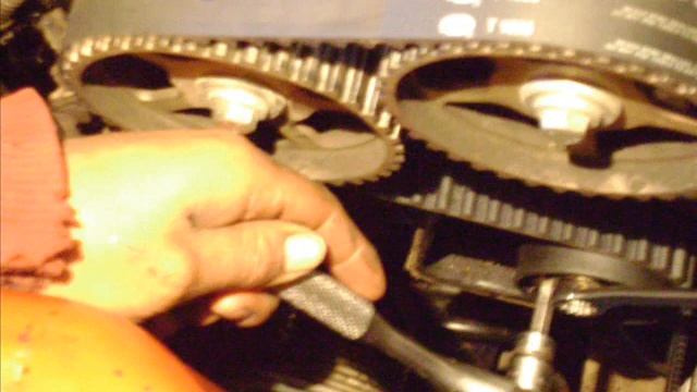 Motor Ford Zetec 1.4 16V. cambio de banda de distribución Change timing belt. смотреть онлайн