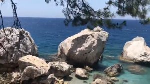 На диком пляже акташ/Фаралия.