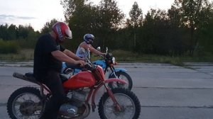 Иж юпитер 5 против самодельного кроссовый мотоцикл