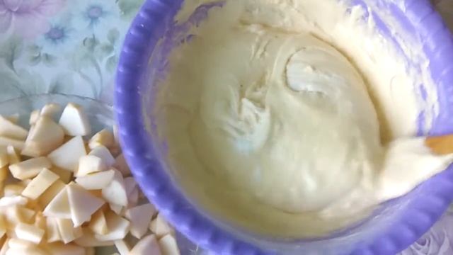 ШАРЛОТКА С ФРУКТАМИ. Яблоко, абрикос, слива. смотреть онлайн