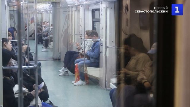 Спасибо учителю: в московском метро запустили поезд к Году педагога