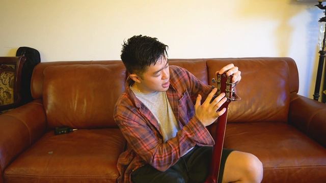 Let's figure out this Japanese "Lawsuit" Les Paul смотреть онлайн