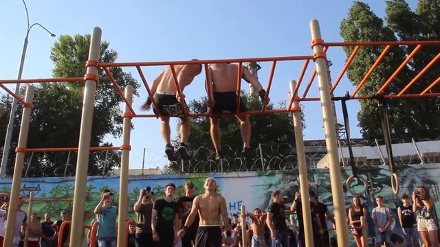 Турнир по воркауту в Саратове. Трюки и выступления