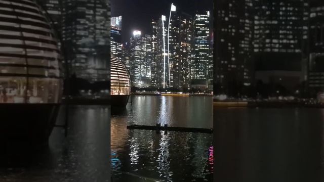 Ночной Сингапур.