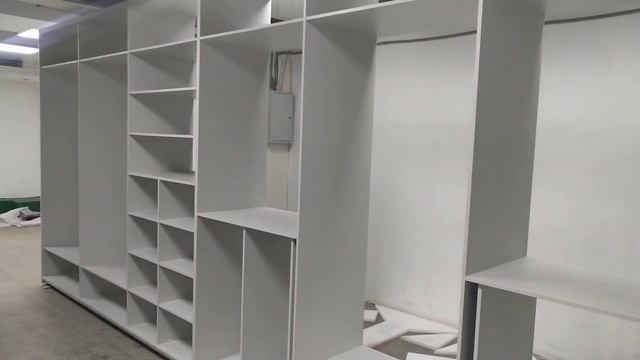 Изготовление встроенного шкафа с раздвижными безрамочными дверьми. Фабрика ЭРА, иркутск. 486666.ru смотреть онлайн