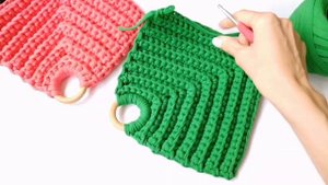 Прихватка-подставка под горячее из трикотажной пряжи