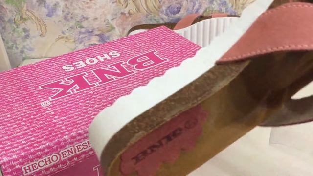 2301 шлепки женские смотреть онлайн