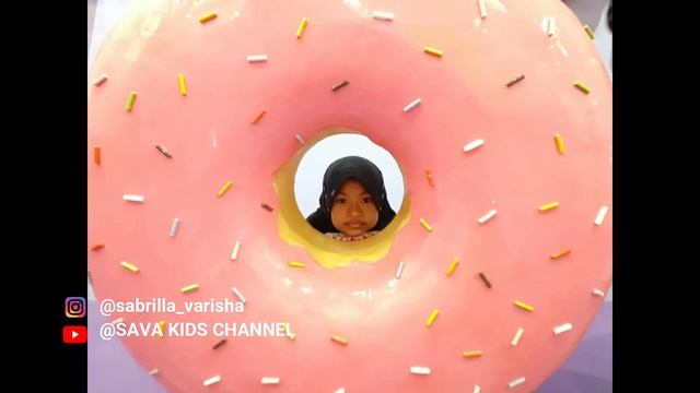 LUCUNYA KAKA ADIK JALAN - JALAN KE PINK ICE CREAM CIREBON || WISATA SELFIE di CIREBON смотреть онлайн