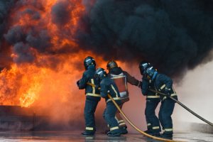 Сильный пожар в Санкт-Петербурге. Видео с места событий