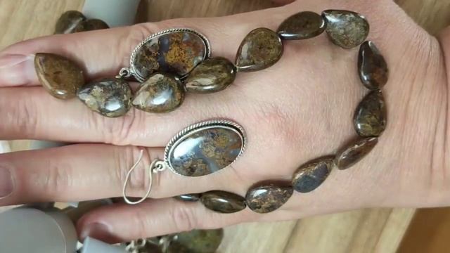 Авантюрин и Бронзит смотреть онлайн