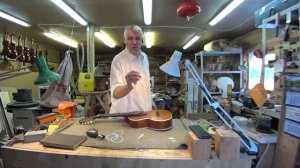 Русская терц-гитара от мастера Антона Хорина. Терцер-Шерцер. Мензура и струны терц-гитары.