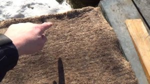 Что лучше для зимовки пчел? Войлок, пенопласт или фольгоизол?