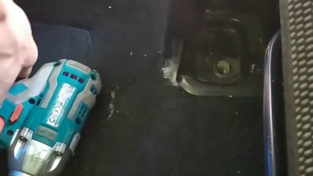 desmonté de butacas Ford kuga..2010 смотреть онлайн