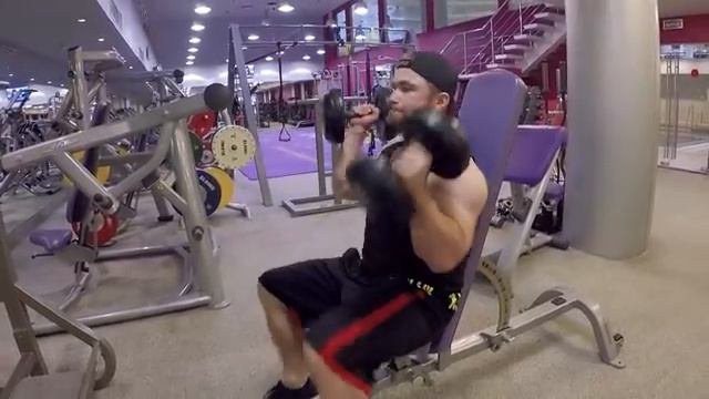 КАЧАЕМ ПЛЕЧИ. Ботаник удивил смотреть онлайн